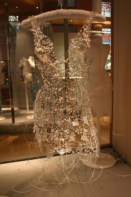 IriKorol's tweet photo. glass dress https://t.co/IsC442lCKc