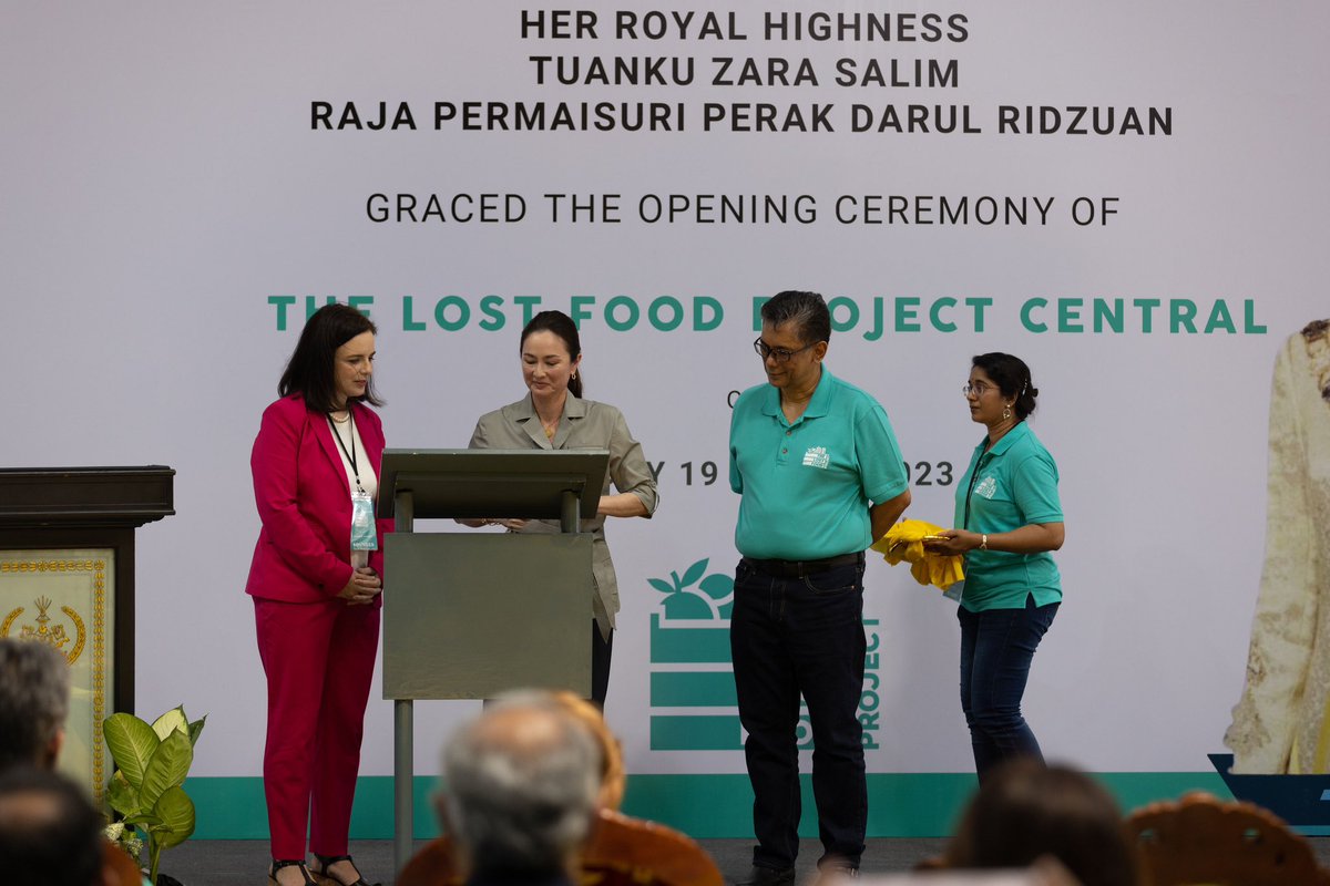 Huge day for TLFP as we have officially launched our new warehouse, The Lost Food Project Central. We were truly honoured to have had our new Royal Patron, Her Royal Highness Tuanku Zara Salim, Raja Permaisuri of Perak Darul Ridzuan grace the opening ceremony.