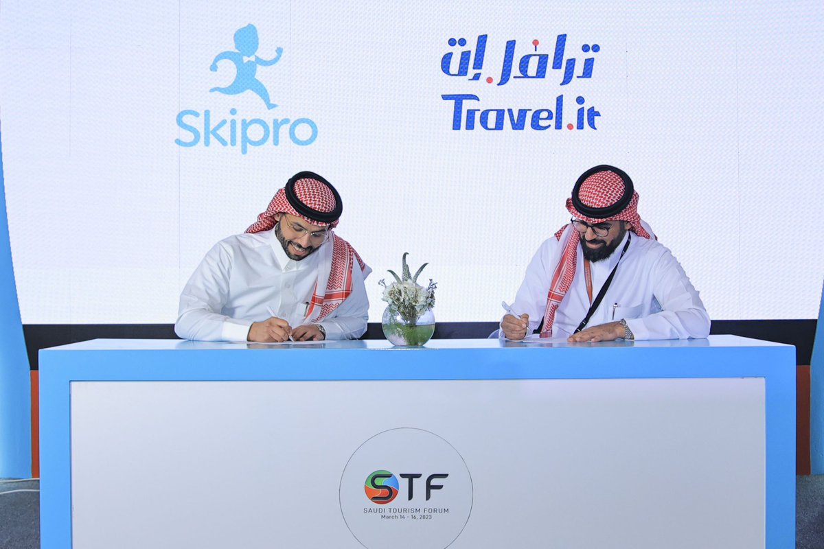 SkiproApp's tweet photo. سعِدنا بتوقيع الاتفاقية مع @Travelit_co
المتخصصة بالتجارب السياحية ✍🏻،
وذلك لدعم وإثراء التجربة السياحية في مجال الأطعمة والمشروبات،
كما نتطلع للمزيد من الشراكات الهادفة لبناء التكامل في المجتمع 💙.

#بابك_للسياحة
#ملتقى_السياحة_السعودي https://t.co/1pY7yy0SBf