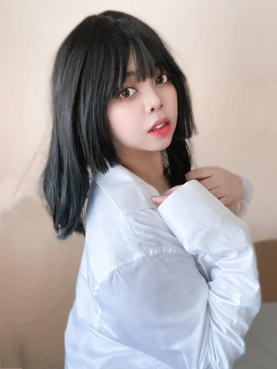 MikoChu_'s tweet photo. Happy Belated White Day 🤍

Here’s my present for you with oversized white shirt 👔 https://t.co/IaIvYjNhjT