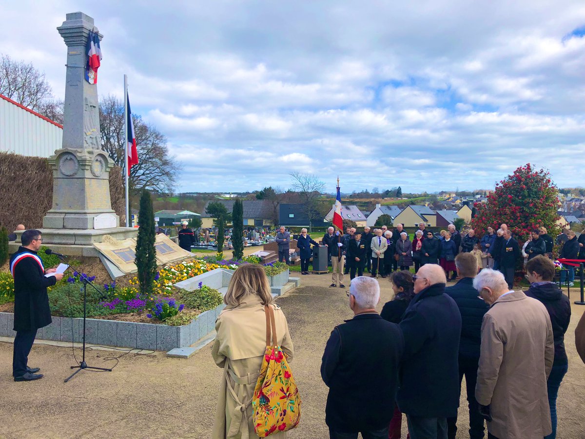 🇫🇷 Cérémonie 19/03/23 <a href="/villeliffre/">Ville de liffré</a> en mémoire des victimes civiles &amp; militaires de la guerre d'Algérie &amp; combats Tunisie &amp; Maroc

#FNACA … générations actuelles ont besoin de repères … au travers … dates … signes du Souvenir sans lesquels tout Peuple ne peut bâtir son avenir