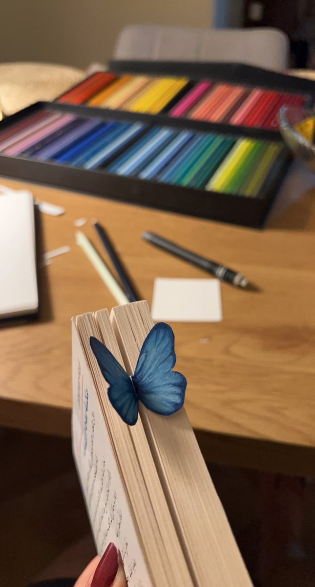 XManar57's tweet photo. لقيت شي اشارك فيه🙈🦋 https://t.co/USCvk9RoZe