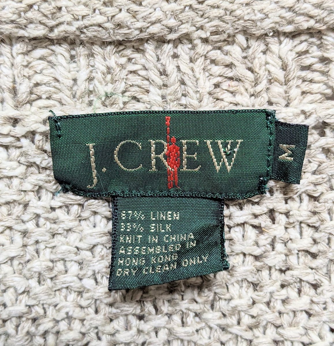 mercari2021's tweet photo. 超希少なアイテムが入荷しました💰
今高騰中❗【J.CREW】90s旧タグ(巨人タグ)のニット✨こちらはシルク混で、編地のデザインが施されオンリーワンな一品です☺
https://t.co/XN4F1rfiRb
#jcrew
#ヴィンテージ
#古着
#旧タグ
#巨人タグ
#90s
#レア
#メンズファッション
#アメリカ
#ジェークルー
#ニット https://t.co/eHhLO6oz2Z