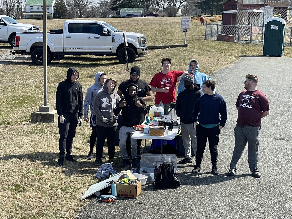 The 2023 Recycling Day for our local community was a huge success.  Once again thank you to Green Allies for their efforts in coordinating this fantastic endeavor with our Pottsgrove Football Falcons! ⁦<a href="/pgsdfalcons/">Pottsgrove SD</a>⁩ ⁦<a href="/PGSDAthletics/">Pottsgrove Falcons</a>⁩
