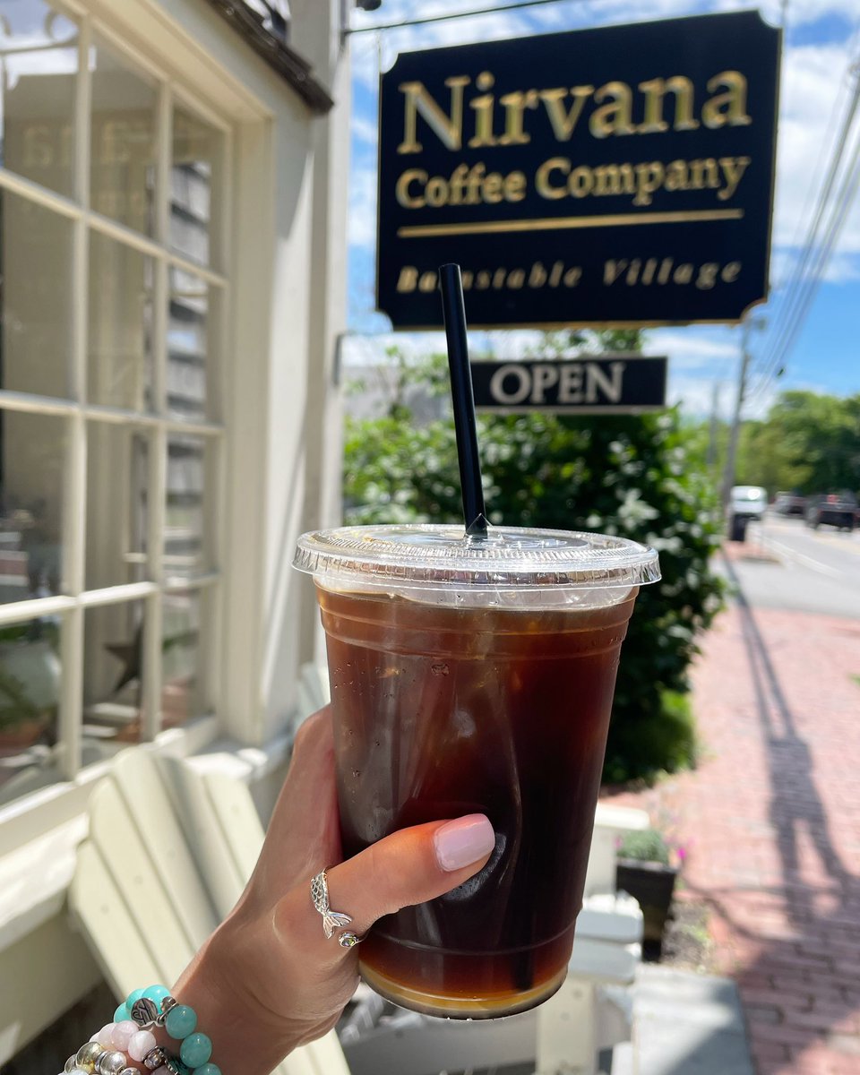 capeologypics's tweet photo. Cheers to Sunday! ☕️ PSA we extended our SITEWIDE SALE until midnight TONIGHT. ✨ Promocode LUCKY is automatically applied at checkout for 10% off your ENTIRE order, plus FREE shipping on our website! 🍀 Shop here: https://t.co/CvN1aOPIVF

#capeology #capecod #capecodjewelry https://t.co/3w1sJocHUH