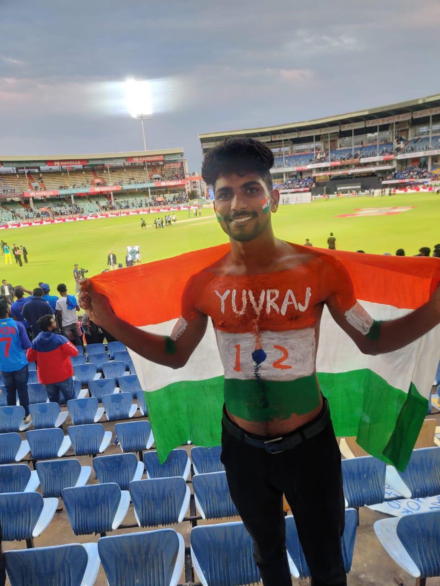YuviWorld's tweet photo. Love for You Champ @YUVSTRONG12 
#YuvianForever 
Today’s Match #INDvsAUS https://t.co/lZoa5BVPtB