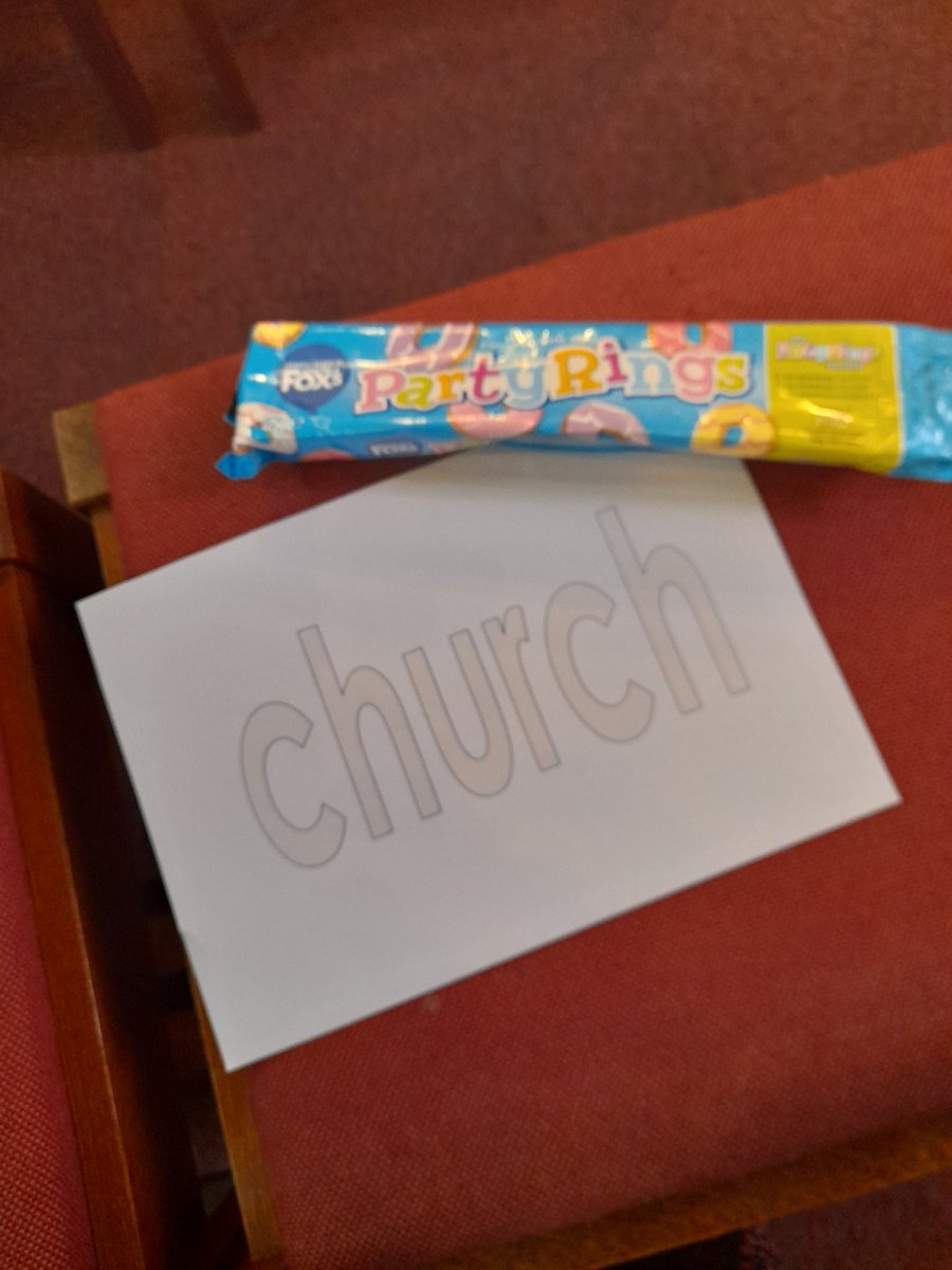 ManDioGF_PM's tweet photo. Lovely time at St Cross Clayton joining the congregation for worship and chatting with some brilliant young people about all things #MDGF Thank you for welcome and hospitality 😁 @helen_scanlan @MDGFTEAM @SusieMapledoram @BishMiddleton @DbeManchester @DioManchester https://t.co/yX9VTcXYi6