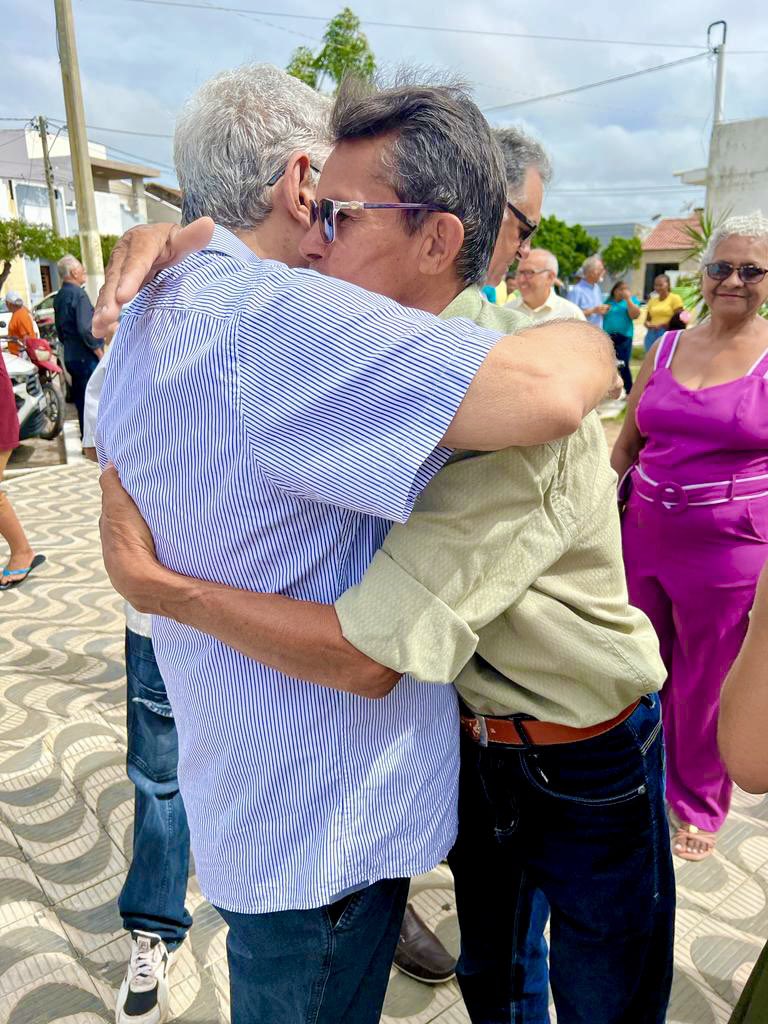 garibaldifilho's tweet photo. Que São José continue abençoando essa belíssima cidade, de gente trabalhadora e forte.
#GaribaldiFilho #GaribaldiFilhoRN #Angicos #AngicosRN #SaoJose https://t.co/zqkLQrHLd6