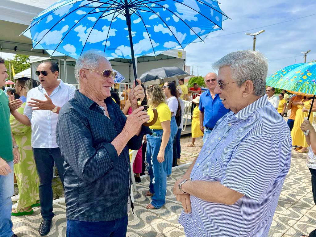 garibaldifilho's tweet photo. Que São José continue abençoando essa belíssima cidade, de gente trabalhadora e forte.
#GaribaldiFilho #GaribaldiFilhoRN #Angicos #AngicosRN #SaoJose https://t.co/zqkLQrHLd6