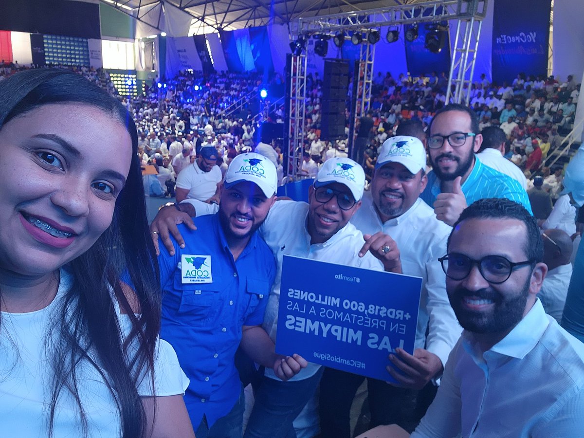 Ivanbatista30's tweet photo. El cambio sigue @luisabinader 
@itobisono
@coda_rd
#YoCreoEnAbinader
#ElCambioSigue
#CODA https://t.co/gN25riAxtS
