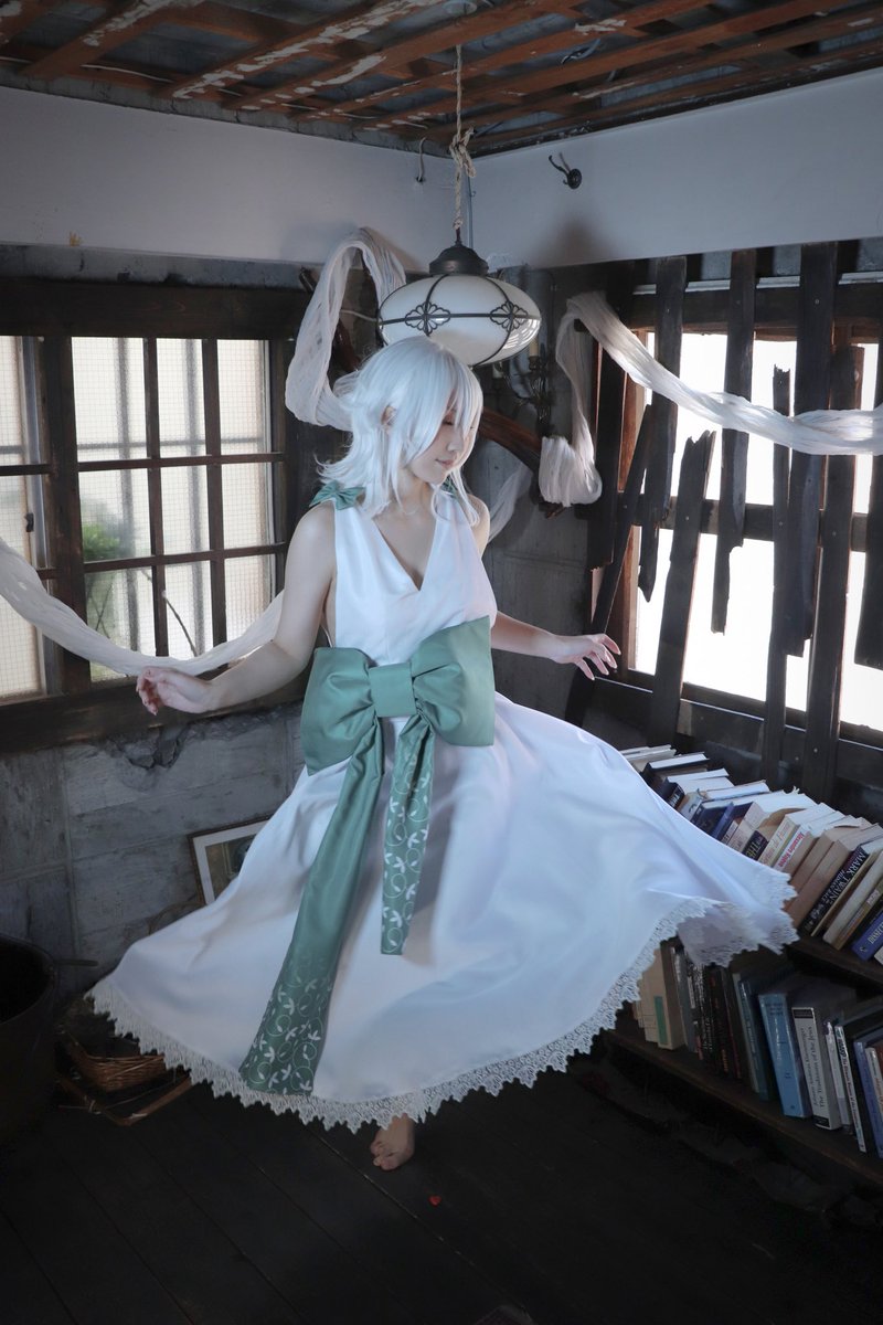kusa0924's tweet photo. Cos／NieR Replicant 

ー𝒜𝓈𝒽𝑒𝓈 𝑜𝒻 𝒟𝓇𝑒𝒶𝓂𝓈ー

𝒪𝓃𝒸𝑒 𝓉𝒽𝑒𝓇𝑒 𝓌𝑒𝓇𝑒 𝓉𝓇𝑒𝑒𝓈 𝒻𝓊𝓁𝓁 𝑜𝒻 𝒷𝒾𝓇𝒹𝓈
ℳ𝑒𝒶𝒹𝑜𝓌𝓁𝒶𝓃𝒹𝓈 𝓋𝒾𝒷𝓇𝒶𝓃𝓉 𝓌𝒾𝓉𝒽 𝒻𝓁𝑜𝓌𝑒𝓇𝓈…

ー*ー*ー*ー*ー*ー*ー

ヨナ：ユキハナ
撮影：豆腐
スタジオ：#ギャラリーO-17

#ニーア_コスプレ https://t.co/nwG5oFNstp