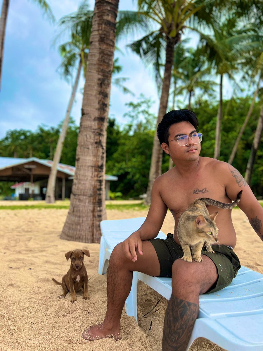 MasterBert28's tweet photo. My Island barkada ❤️ https://t.co/3hqgcnv7OA