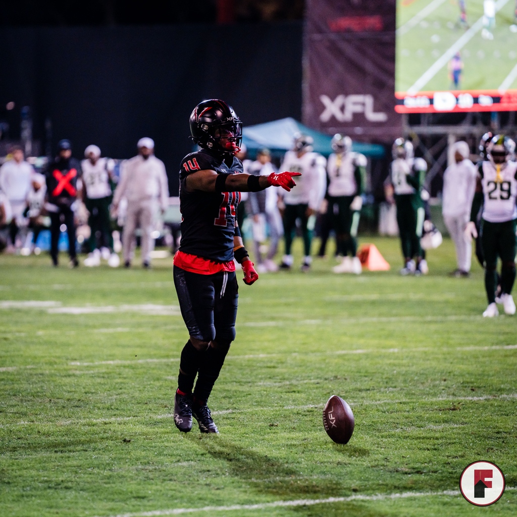 TheFranchiseLV's tweet photo. The @xflvipers finally got that first win! Recap and highlight reel coming soon. Until then, check out the photos from the game at the link.
πΈ: @trisha_lacoste
https://t.co/KyiBLFh3AM
#XFL #VegasVipers #Vipers #FangGang #FangGangBangBang #SnakePit #XFL2023Season #Football https://t.co/12AzFg6QHr
