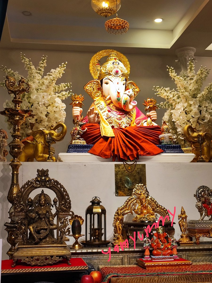 yamyummy's tweet photo. To : พระพิฆเนศ 
Cc : พระแม่ลักษมี
Bcc : ท้าวกุเบร่า
subject : ขอให้มีเงินมีทองกันทุกคน 🕉️🕉️🕉️ https://t.co/gu1ekGyVRB