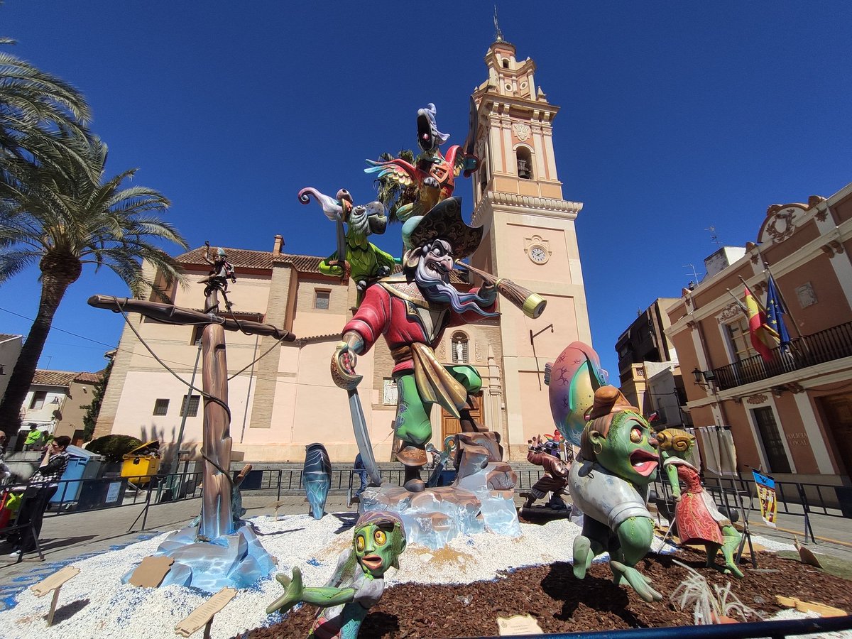 La_gata_bonita's tweet photo. 📸 Catarroja 📌 Valencia #Fallas2023 #FallasValencia #LaMillorFestaDelMon #Falles23 #AmbienteFallero #streetphotography #ValenciaEnFalles #photography #Arte #Cultura #SomPatrimoniUnesco #ComunidadValenciana #VisitSpain #PHOTOS #ValenciaMitica #ValenciaSecreta #SomValencians https://t.co/Vm2dSfYKCv