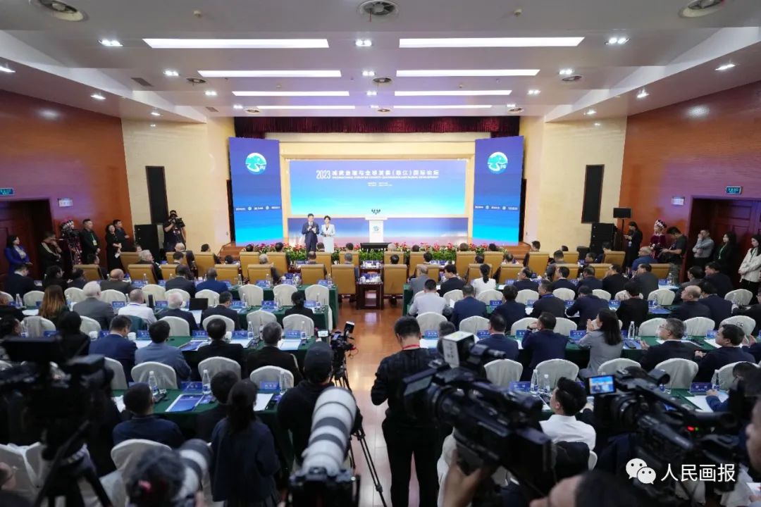 2023 International Forum on Poverty Governance &amp; Global Development kicked off in Nujiang Lisu Autonomous Prefecture, Yunnan Province March 19, attracting more than 190 diplomatic envoys, government officials &amp; scholars from 20 countries &amp; four intel organizations to attend. 