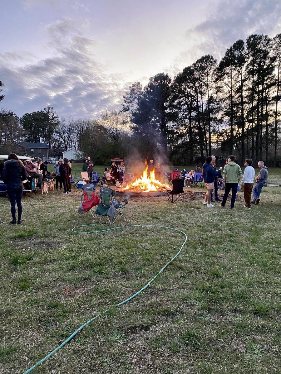 HeathrHillsPool's tweet photo. An insider look on the first ever annual Garner pool bonfire! Thank you to everyone who came out, we love to see everyone coming together🧡

Keep an eye out for our future events! 😎💦🧡 https://t.co/6JTL2z4vXB