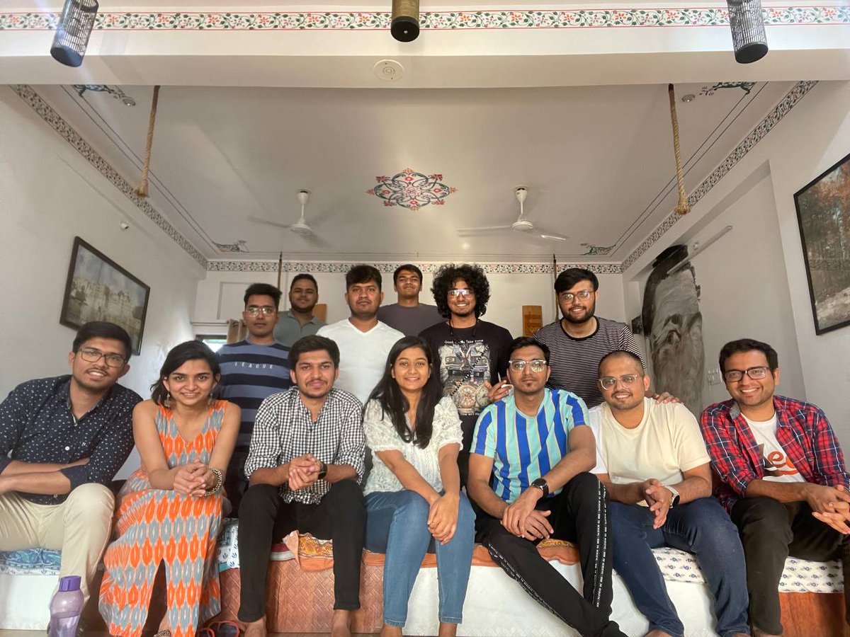 Most of these folks met for the first time in real life on this Roc8 retreat.

I was surprised to see the strength of their bonds, maybe I haven't internalised how online learning experiences can also facilitate lifelong friendships, even though I get why.

#roc8retreat