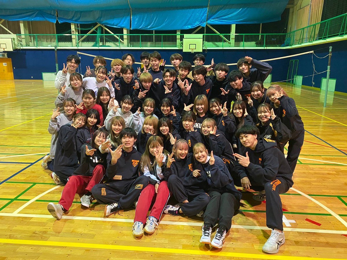 hosei_welcome26's tweet photo. 【サークル•団体紹介】
今回紹介するのは、『BEARS』です！

バレーボールサークルのBEARSです！🐻
私たちは月2回ほど男女も経験者未経験者も混ぜてゆる～く楽しく活動しています！その他にも沢山イベントがあるので楽しいこと間違いなし！是非新歓にいらしてください！ https://t.co/OdEzPyrDg3