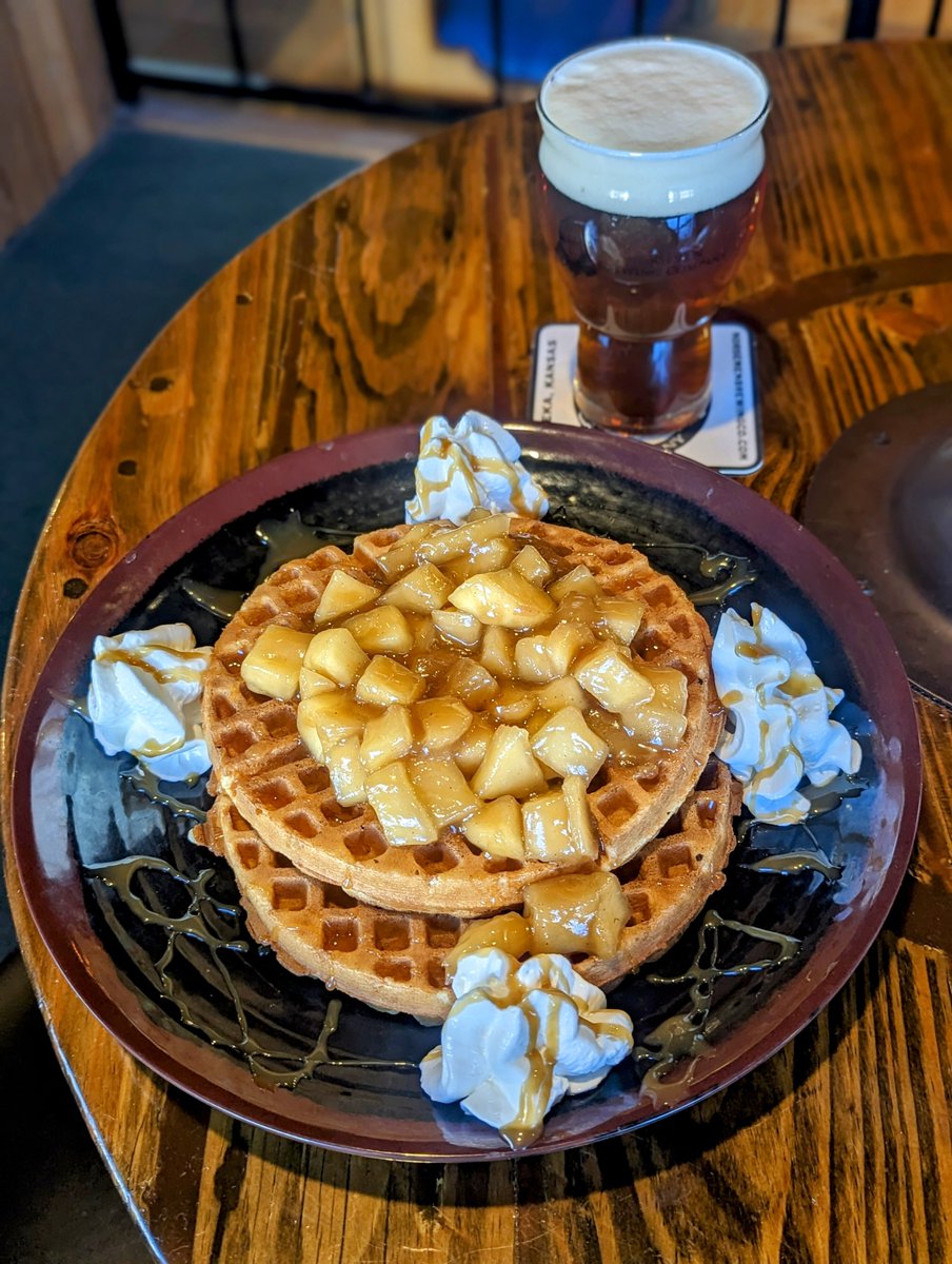 norsemenbrewing's tweet image. 🤓🧇Brunch Special🧇🤓
Here is a great cure to a long St. Patrick's Day weekend, Caramel Apple Waffles! Two fluffy waffles topped with house-made cinnamon apple compote and caramel sauce. What else could you need? 
#brunchlife #waffletime #scratchkitchen #norsemenbrewingco