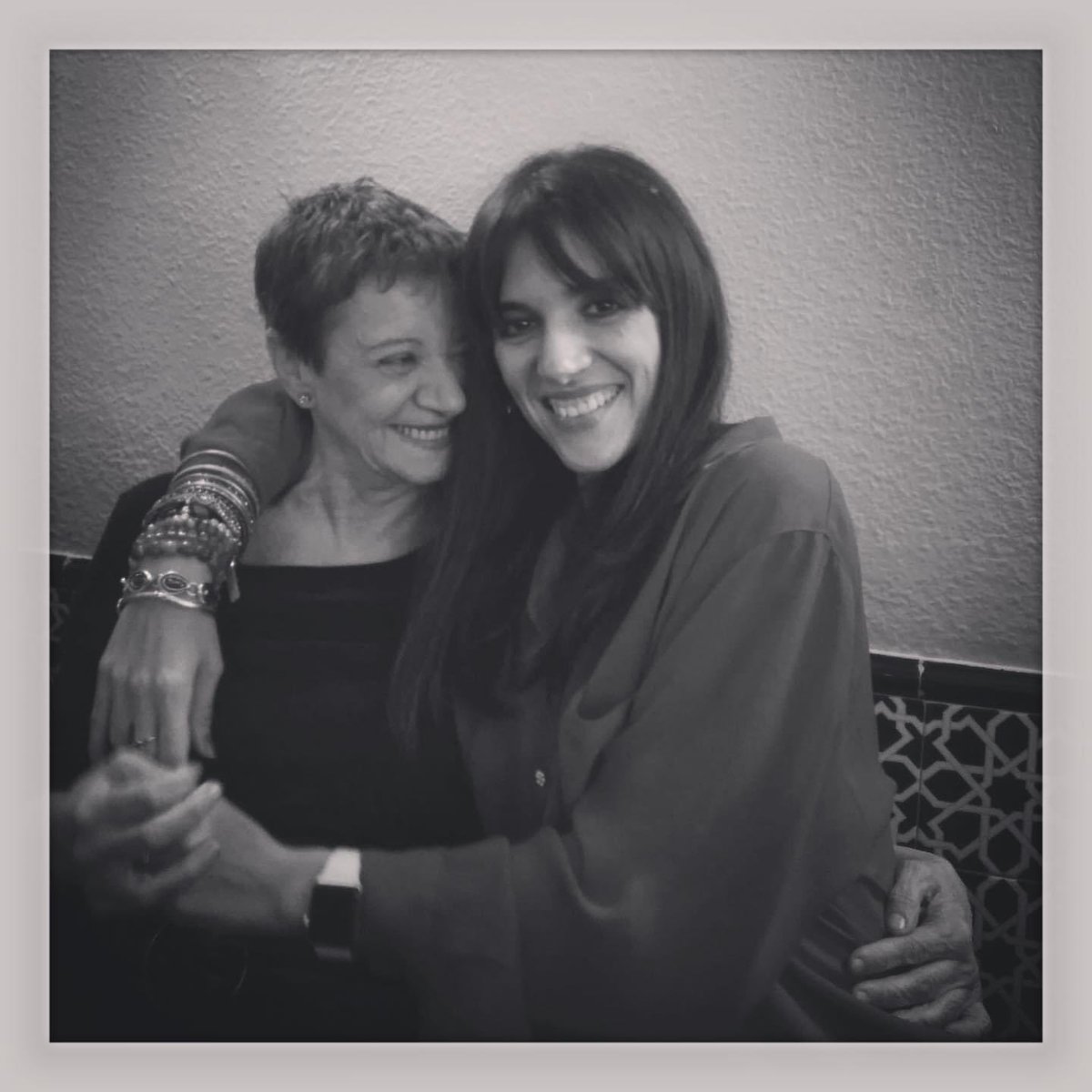 ainara_pc's tweet photo. Quien necesita un padre teniéndote a ti en mi vida!! Gracias por cada día, por cada momento y por cada segundo que me dedicas, aprendi que es el amor incondicional gracias a ti, a ser agradecida con los demás gracias a ti, te debo tanto que no se ni como empezar.+ https://t.co/M1irtWYmoi