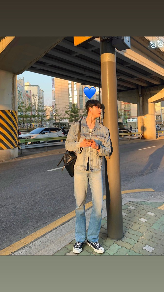 kangmeen_brasil's tweet photo. 📸| 19/03/2023 -Atualização de Kang Min (Kangmeen) em seu story do Instagram.
'💙'
#김강민 #KIMKANGMIN #Kangmeen #Korea #coreiadosul #seoul #idol #kpop #fyp #viral #foryou #atorcoreano #modelocoreano #coreano https://t.co/sdehqdPaCh