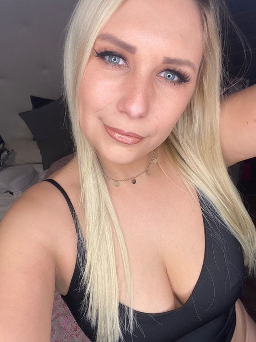 Besucht https://t.co/mTnm43bO4g und findet andere aufgeschlossene Singles f&uuml;r erotische Abenteuer 💦 https://t<a href="/tag/gewinnen"class="tags"><span>#gewinnen</span></a><a href="/tag/gluecksrad"class="tags"><span>#gluecksrad</span></a>