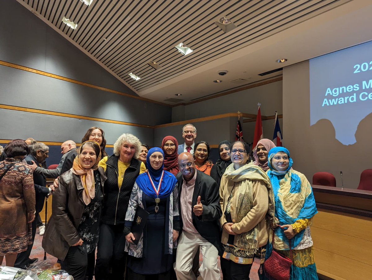 Congratulations on receiving this year's Agnes Macphail Award @ShakhloS! Your speech was so moving and inspiring. Looking forward to working with you more and supporting our communities. #EastYorkWomen