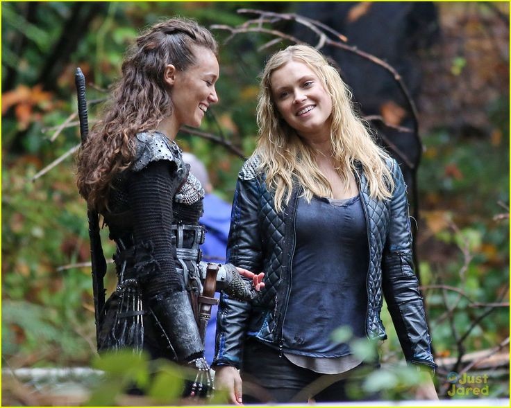 JustMaya101's tweet photo. Today march 19th,  9 years since the start, the first episode.
What a beautiful community we've created, thro' the bad and heart breaking moments, to the happy &amp; amazing parts, we build this place with our love to the show, cherchers and actors. We did it #the100 🥹❤️✨ https://t.co/TlhUzhjmte