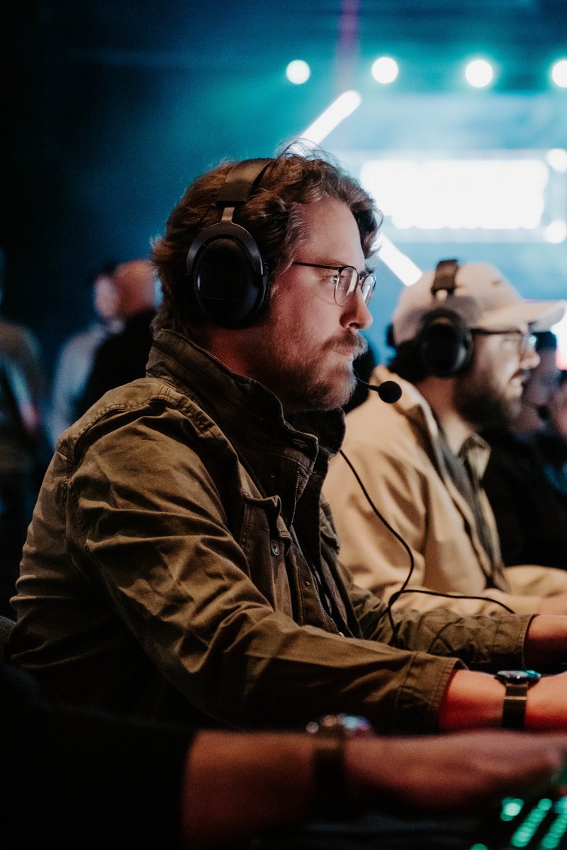 kikojax's tweet photo. Some more photos at the @12am event of people playing @DEADROP !
If you know any of them please tag these people! I would love to send them the pictures I have of them 🤙#SnapshotV https://t.co/2qOuLexG2A