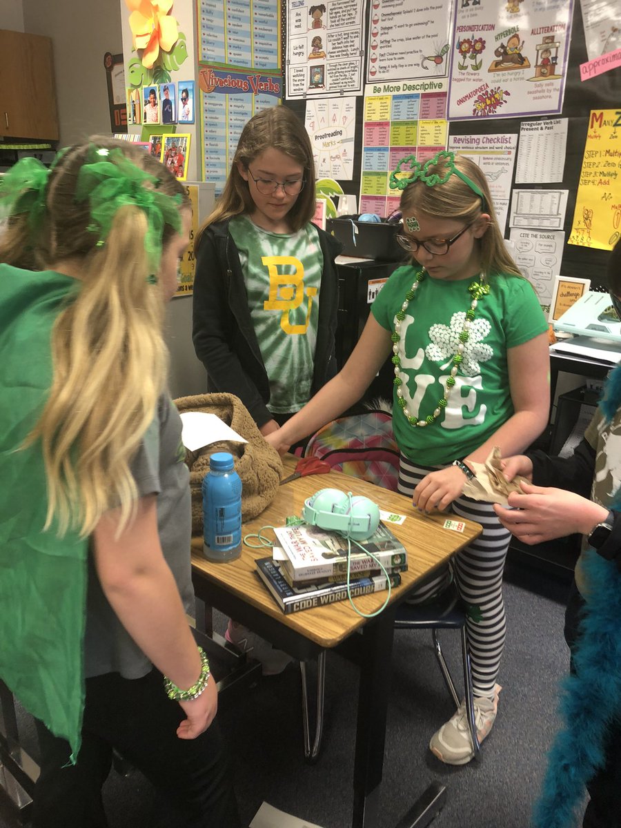 So proud of the giving 💚💚 from my sweet class! They definitely shared the 💚 with their classmates by bringing☘️stickers/tattoos for the whole class, sharing an outgrown ☘️shirt with another student bc she knew it had her favorite animal on it. 💚 this sweet group! #bearshine