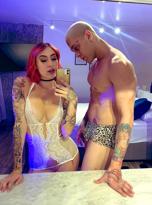 💎 Dessa vez a @KarolRedxx queria s&oacute; Anal 😏 acabou a cena com o cu cheio de porra 💦   Completo aqui 👉🏼<a class="tags" target="_blank" title="On Twitter" href="/?out=eyJ0eXAiOiJKV1QiLCJhbGciOiJIUzUxMiJ9.eyJpYXQiOjE3MjA2NDAyNTcsImlzcyI6InR3cG9ybnN0YXJzLmNvbSIsIm5iZiI6MTcyMDY0MDI1NywiZXhwIjoxNzUyMTc2MjU3LCJyZWRpcmVjdF91cmwiOiJodHRwczovL3R3aXR0ZXIuY29tL0thcm9sUmVkeHgifQ.gF7Uyks9iHYaekxGlb_GMXJls-22tame1hYR3_TNbph1SXTy7yA1xnvM1Gn-lApWmIktoLAQMAKpZAGWvYhRYQ">@KarolRedxx</a><a href="/tag/mvsales"class="tags"><span>#mvsales</span></a><a href="/tag/mvboys"class="tags"><span>#mvboys</span></a>