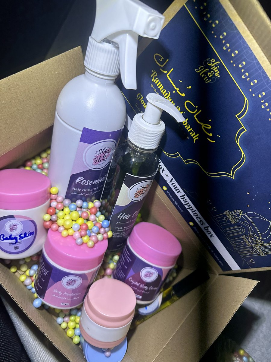 shineandglowcos's tweet photo. سحب على بكج رمضان😍

البكج بيحكي عن نفسه

بيحتوي على:

كريم كريستال اكسترا

سيرم كريستال 

بيبي فيس و سكن ٢ في ١

كريستال بودي 

كريم الترطيب العميق  للوش و الجسم

زيت تطويل الشعر

بخاخ روزمينتو لتطويل الشعر و انبات الفراغات

لايك
ريتويت
فولو
منشن نفرين 😍🌹

السحب من الكومنتات https://t.co/9Dyu8yJpmJ
