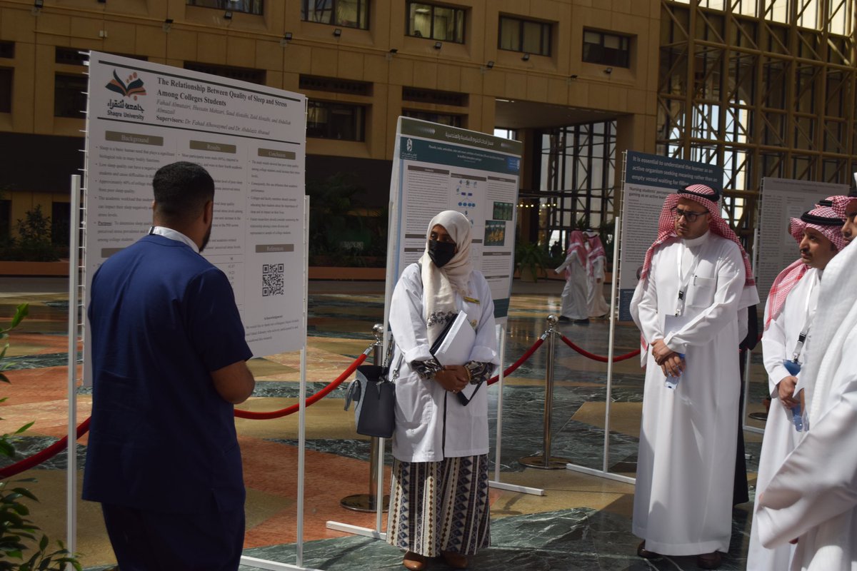 DrGhareebBahari's tweet photo. برعاية كريمة من معالي رئيس الجامعة @RO_KSU ودعم سعادة عميد كلية @nurscol الدكتور @HomoodAlharbi أتممنا اليوم الأول لفعالية يوم #البحث_العلمي   نلتقيكم غدًا الاثنين لإتمام العروض التقديمية المقدمة من خبراء بمجال الأبحاث العلمية https://t.co/qrKuNoQn6Z