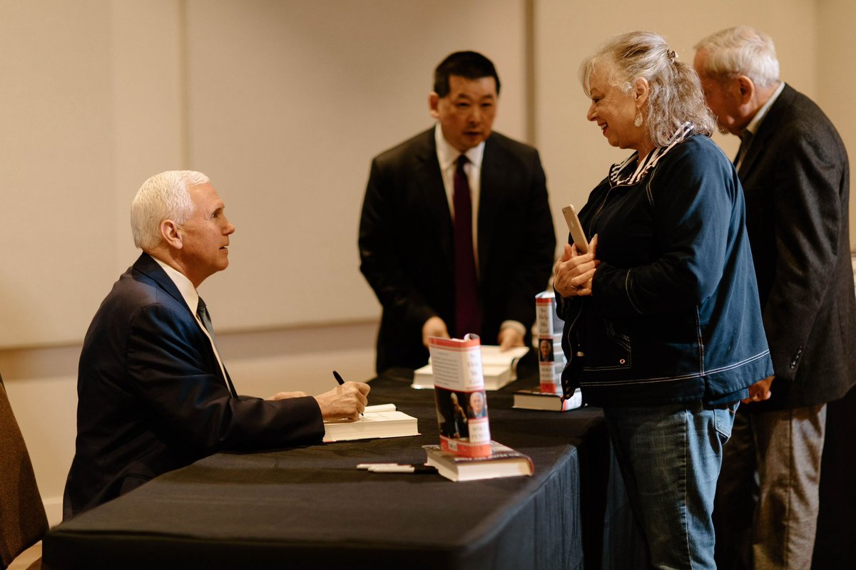 Mike Pence tweet media