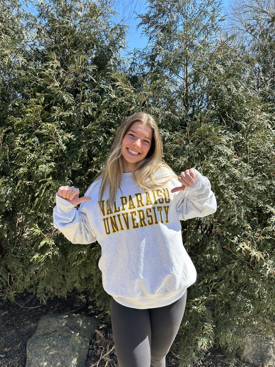 MayaTyburowski's tweet photo. I am SO excited to announce my commitment to continue my academic career and play D1 soccer at Valparaiso University! Thank you to my parents, teammates, coaches and everyone that supported me along the way. #RollBeacs 💛🤎 @ValpoWSO @SockersChicago @SFCGirlsAcademy @Sockers06GA https://t.co/9yGLw8ljow
