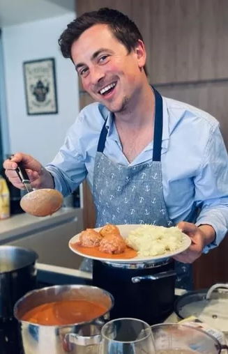 uǝʅʅᴉϺ uǝoꓘ tweet media