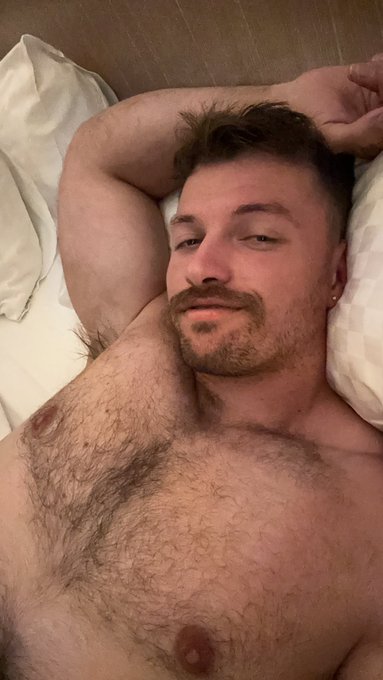 Retweet if you&rsquo;d come to bed with me 👅 https://t.co/XJxit3P8vl<a href="/tag/fitness"class="tags"><span>#fitness</span></a>