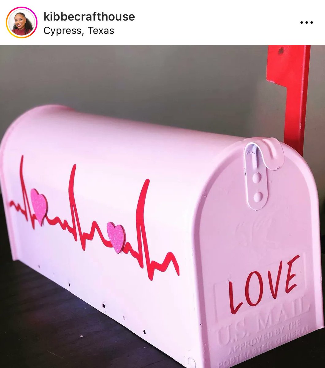 goodwillhouston's tweet photo. kibbecrafthouse, thank you for shopping with us! #GoodwillFindsHou
.
#Repost: “I was literally on my way to the register at @goodwillhouston when this real life mailbox was brought out!!” https://t.co/8cZo6pXakg