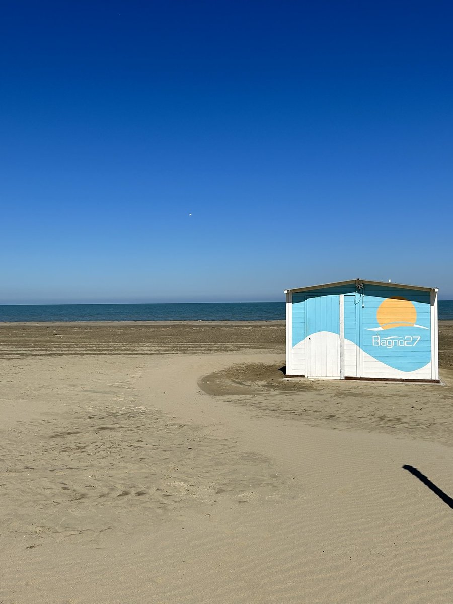 With 194 days to go until the <a href="/WorldRowing/">World Rowing</a> #Coastal &amp; #BeachSprints Championships - was great to meet the organisers, get things up and running for the event and enjoy a sunny few minutes on the beach! #Barletta #canotaggio