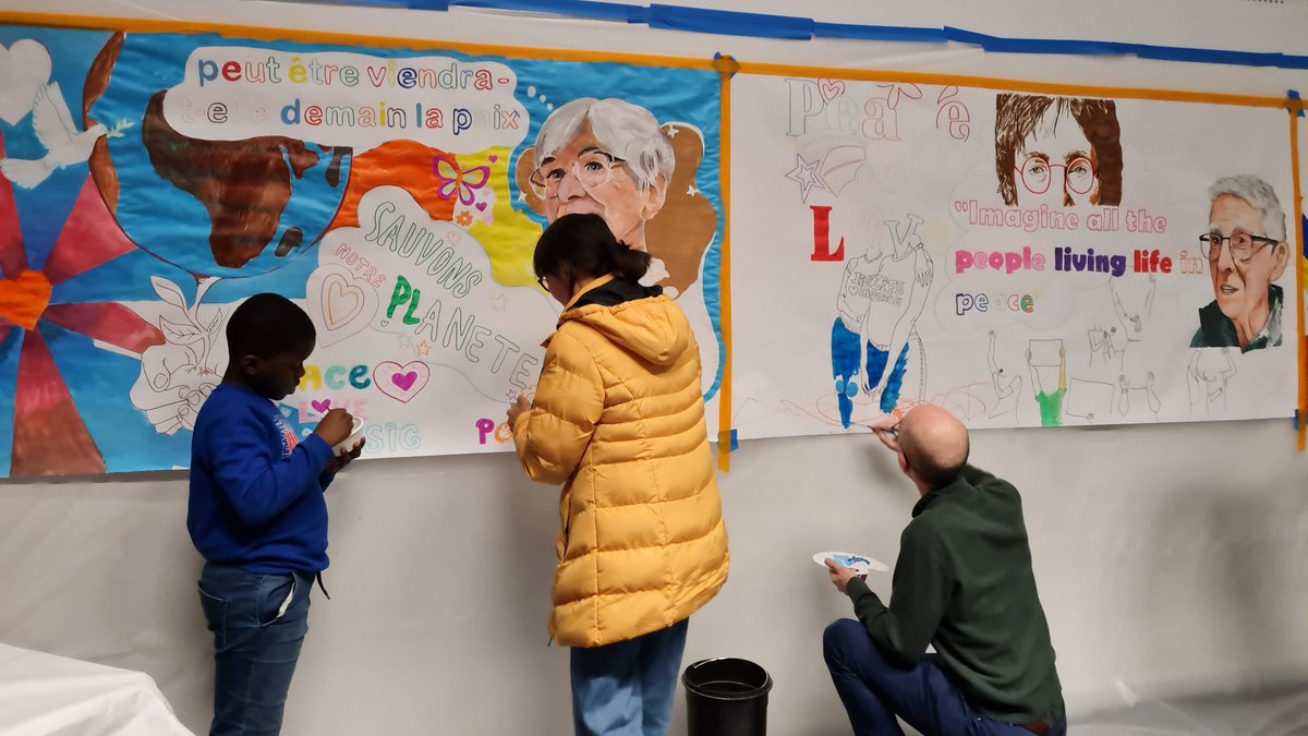 c_morell's tweet image. Chants, danses, repas multiculturel : un beau moment de convivialité rassemblant hier, à #SaintMauricePellevoisin ,les bénévoles de l&apos;association #CoupdePouce et les personnes qu&apos;elle a suivi cette année. Un grand merci pour leur engagement.