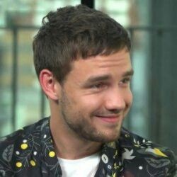 clarrylp's tweet photo. Liam payne não fez Harmonização fácial ! ; thread 💭 https://t.co/juE2XpeZSC