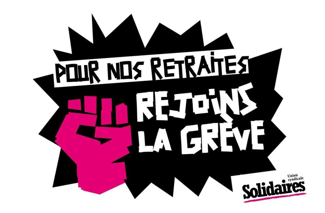 sudptt4485's tweet photo. #LaPoste #Nantes la 4ème nuit de blocage de la #PIC44 s'organise. On débat, on motive les collègues à nous rejoindre, la solidarité bat son plein #OnTientLeLieu
#ReformeDesRetraites https://t.co/7ymBWBgyAV