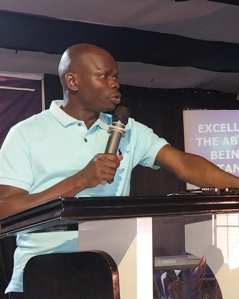 Kyebaptistch's tweet photo. @Kyebaptistch "Pastor Samuel Davis Hiire spoke on the theme of, "A Spirit of Excellence" drawing from Daniel 6:3, Colossians 3"23 and John 15:16.# Sunday Sermon #Kyebando Baptist Church #Building on the rock Jesus Christ https://t.co/I8IABMoBgu