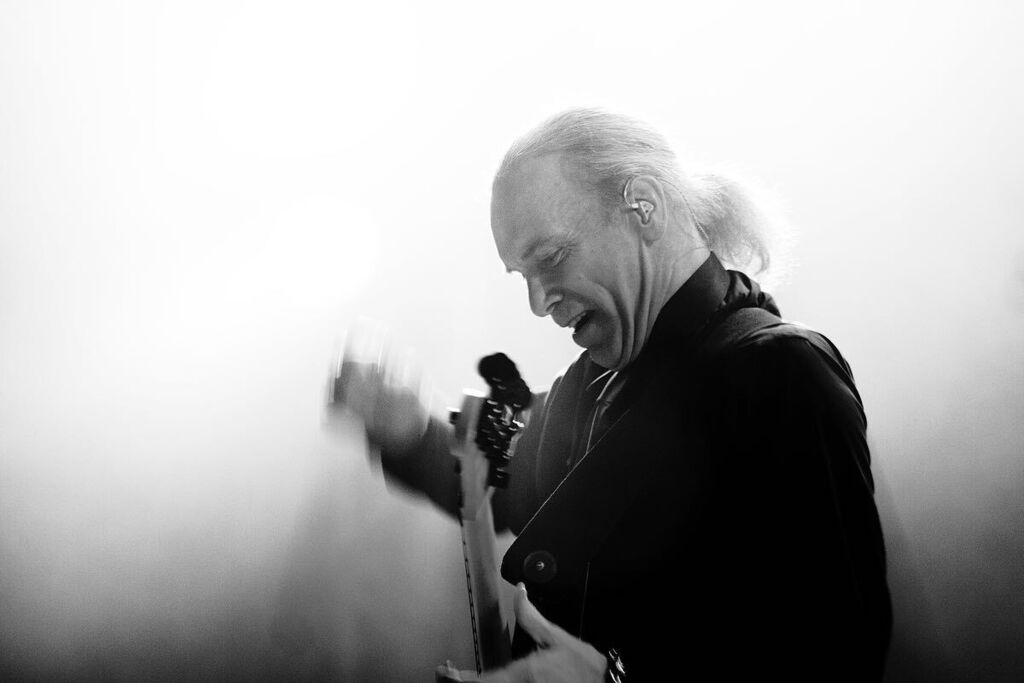 Happy birthday, Billy Sheehan! Bangalore, 2009.  