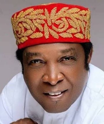 Spotlight_Abby's tweet image. Labour Party's Kelvin Chukwu defeats Chimaraoke Nnamani (PDP) to clinch the Senatorial Seat. Kelvin is a brother to the late Oyibo Chukwu who was burnt to death a few days to the Enugu East Senatorial Election.

Big ups to Ndi Enugu, Obidients, LP &amp;amp; @PeterObi!