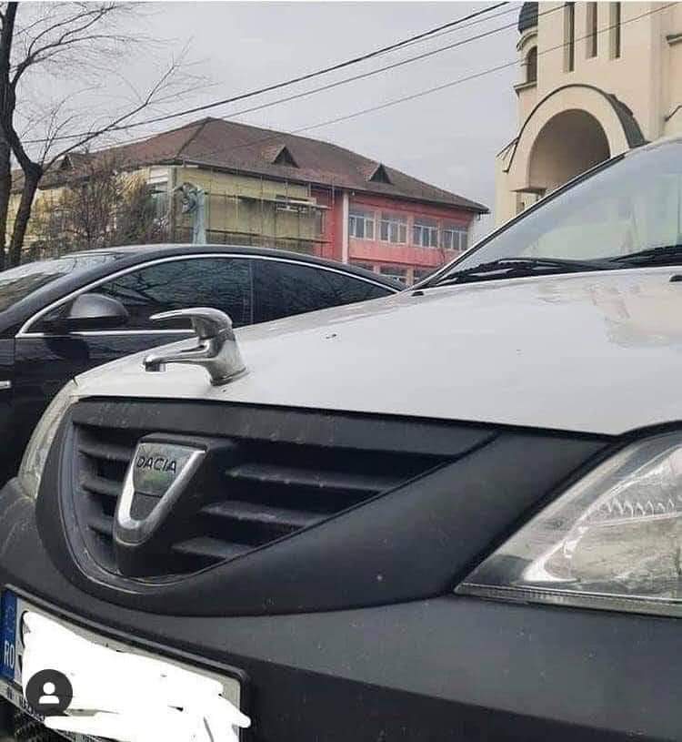 Cine a făcut asta? #memădeinstalatori