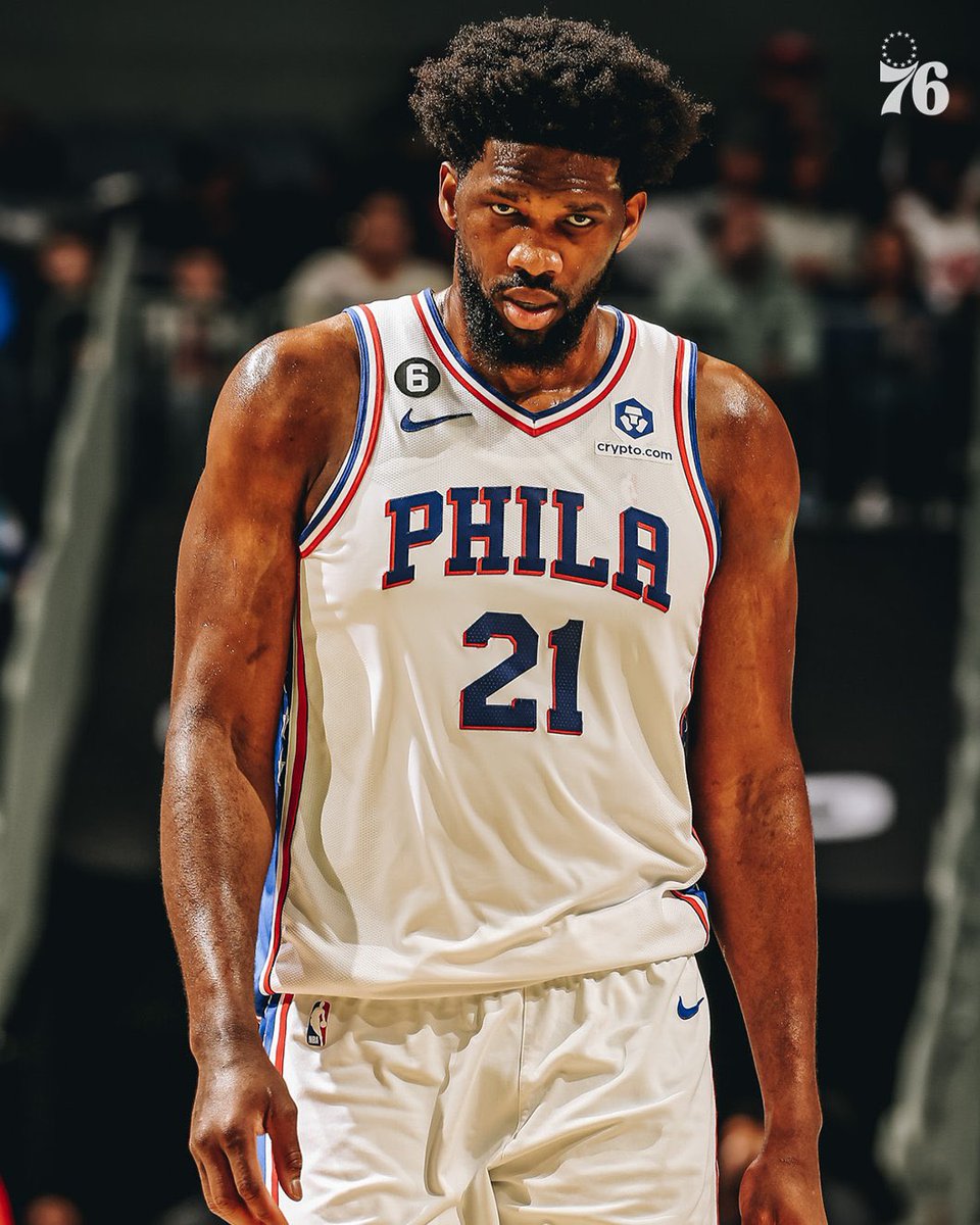 demas6Basket's tweet photo. 🚨RÉCORD: Embiid lleva 9 partidos seguidos anotando al menos 30 puntos, consiguiendo así el nuevo récord de la franquicia 

- Joel Embiid (9 partidos)
- Allen Iverson (8 partidos)
- Wilt Chamberlain (8 partidos)

📸@sixers https://t.co/eTZXYNKitV