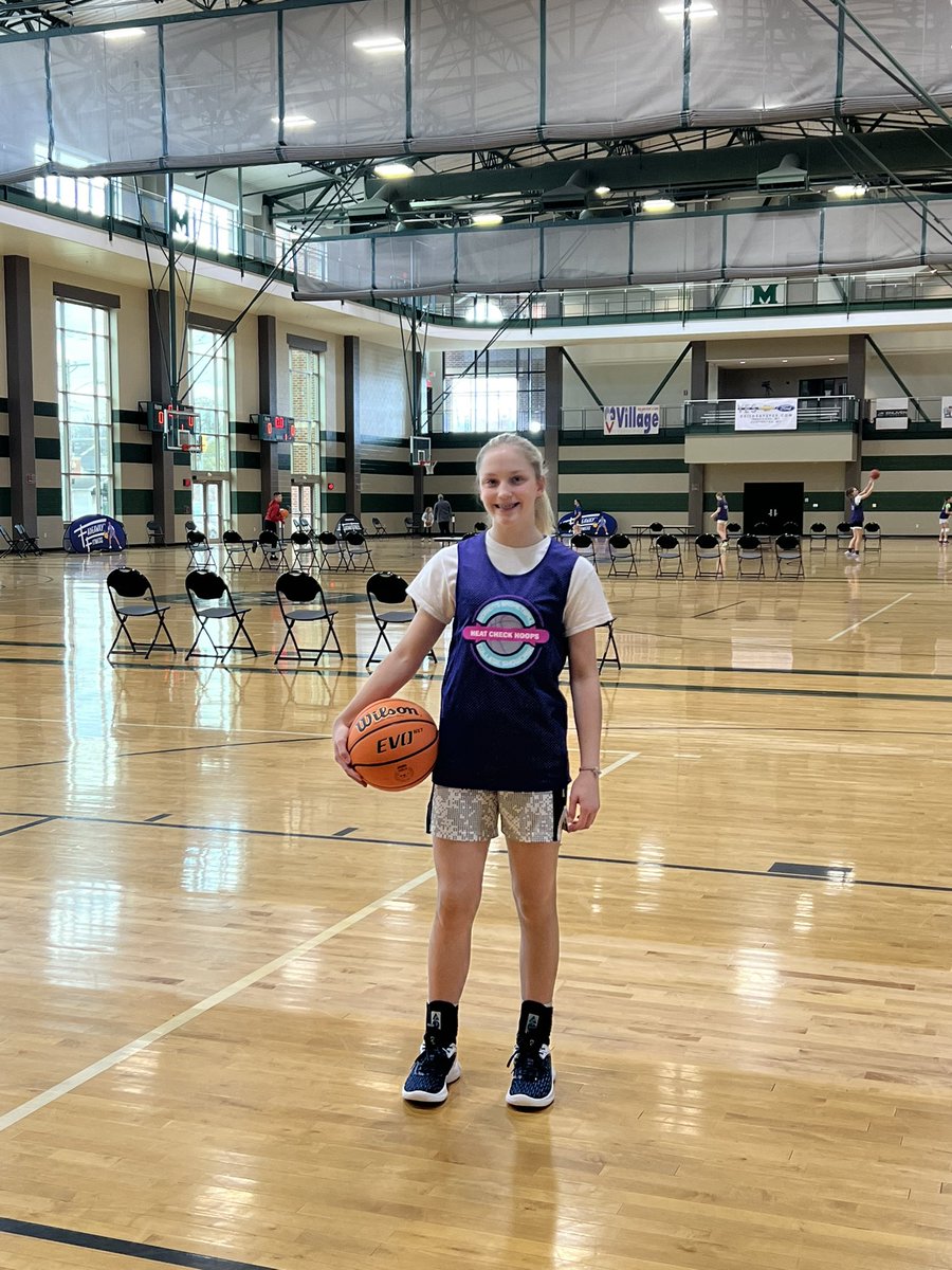 AEworkman's tweet photo. @Ava_D_Workman1 ready to get after it @Heat_CheckHoops showcase event at Marshall University Rec Center!
#wvthunderselect27
#hcc #heatcheckhoops @eliasbeacom @mikemillsnc @27ThunderSelect @EWork4it https://t.co/hmwGw3gMKX