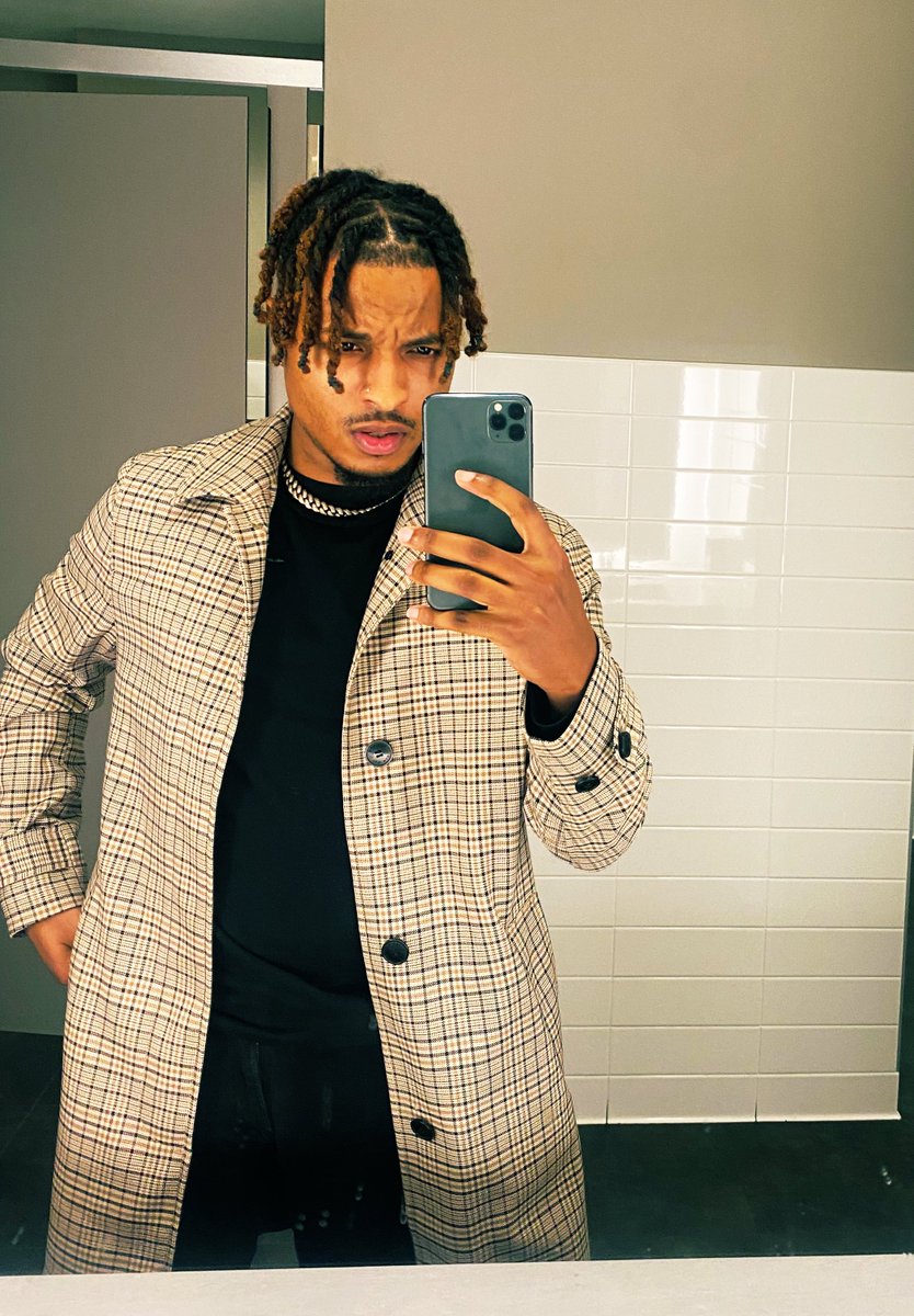 Dmo Jones🍍🏁 tweet media